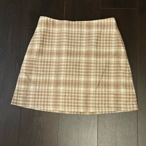 Wilfred Checkered A-Line Mini Skirt in Tan & Cream